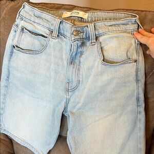 Hollister men’s baggy Faded Blue Denim Shorts